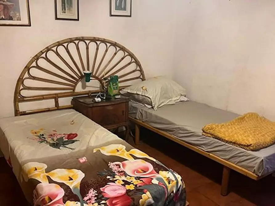 Immagine 7 di Camera in affitto  in Via delle Begonie a Roma