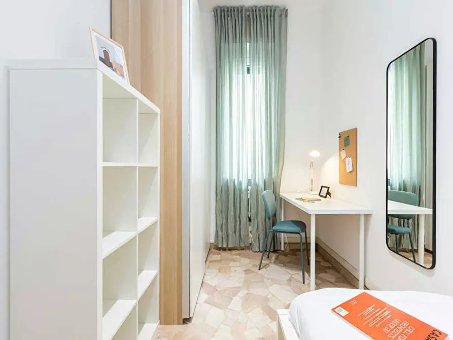 Immagine 10 di Camera in affitto  in Via Francesco Primaticcio a Milano