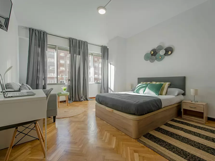 Immagine 1 di Camera in affitto  in Calle de Francisco Gervás a Madrid