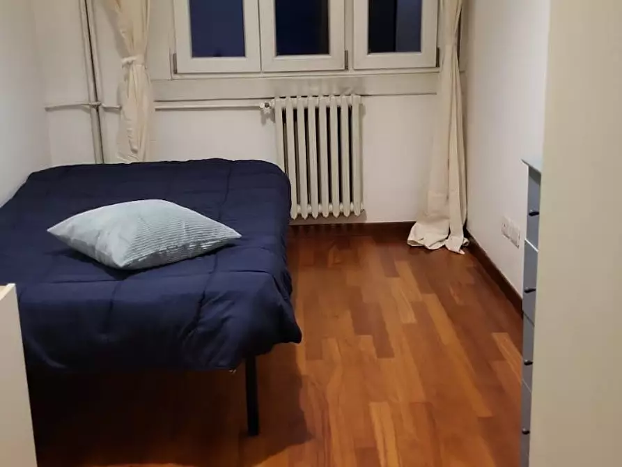 Immagine 2 di Camera in affitto  in Via Carlo Dolci a Milano