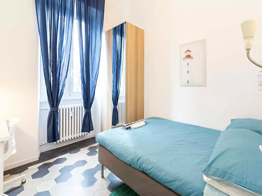 Immagine 2 di Camera in affitto  in Via Paolo Bassi a Milano