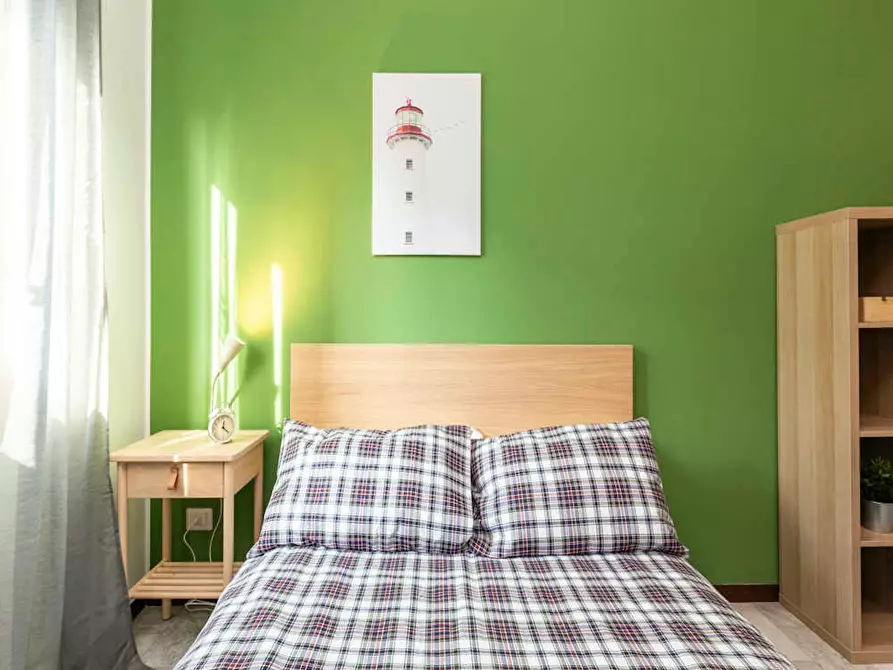 Immagine 2 di Camera in affitto  in Viale Lucania a Milano