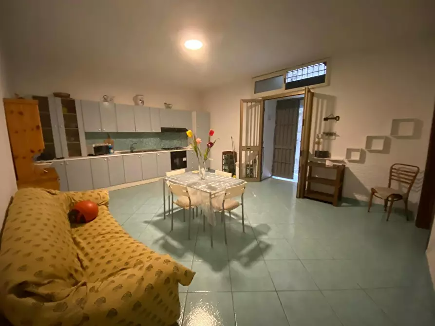 Immagine 8 di Camera in affitto  in Vico Scassacocchi a Napoli