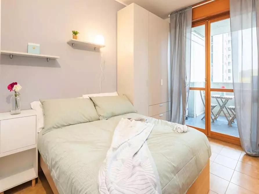 Immagine 5 di Camera in affitto  in Via dei Missaglia a Milano