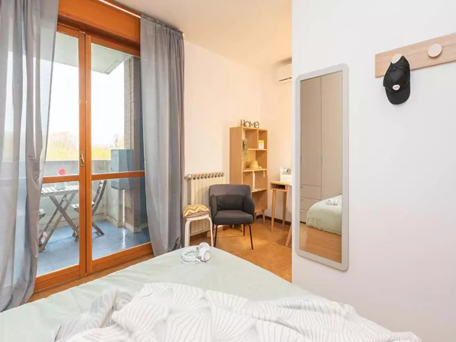 Immagine 3 di Camera in affitto  in Via dei Missaglia a Milano