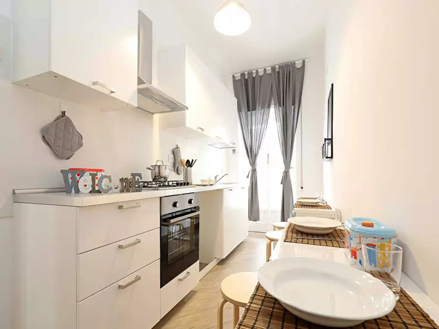 Immagine 10 di Camera in affitto  in Via Antonino Lo Surdo a Roma