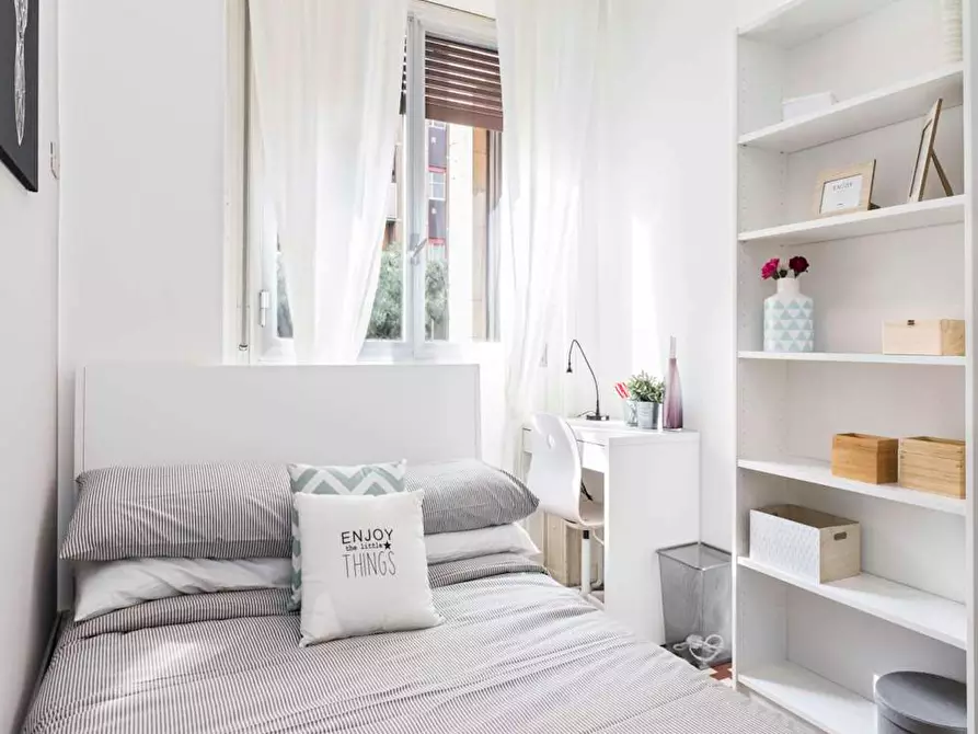 Immagine 2 di Camera in affitto  in Via Giuseppe Frua a Milano