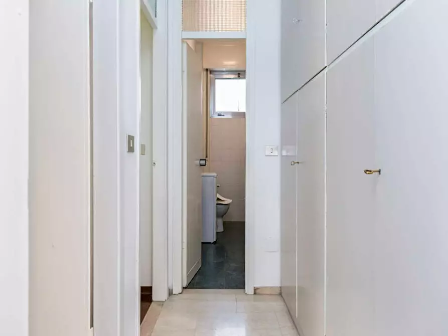 Immagine 10 di Camera in affitto  in Via Giuseppe Frua a Milano