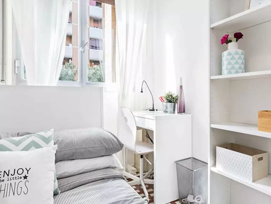 Immagine 4 di Camera in affitto  in Via Giuseppe Frua a Milano