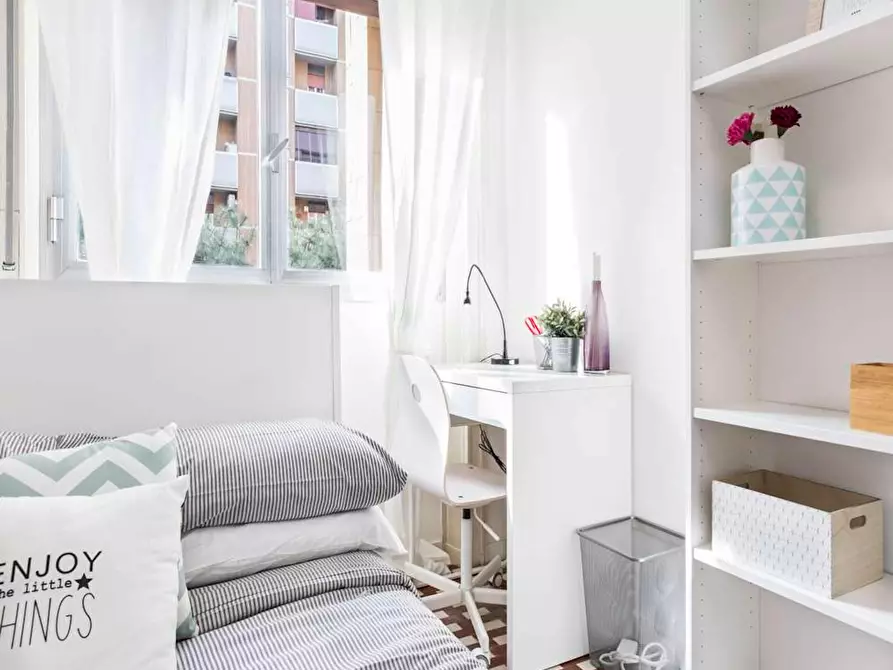 Immagine 4 di Camera in affitto  in Via Giuseppe Frua a Milano