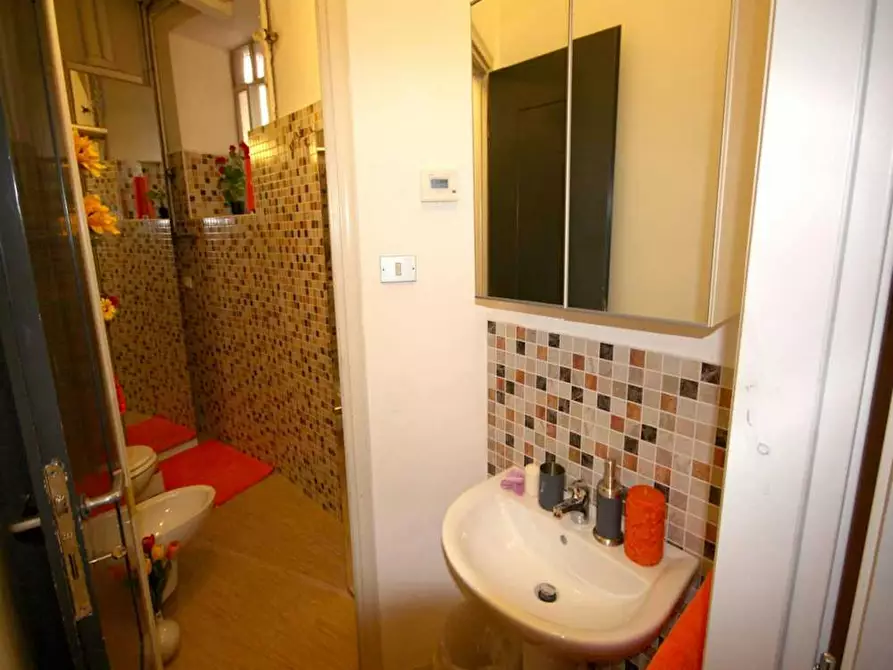 Immagine 4 di Camera in affitto  in Via dei Fontanili a Milano