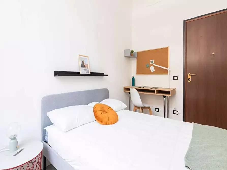 Immagine 7 di Camera in affitto  in Viale Col di Lana a Milano