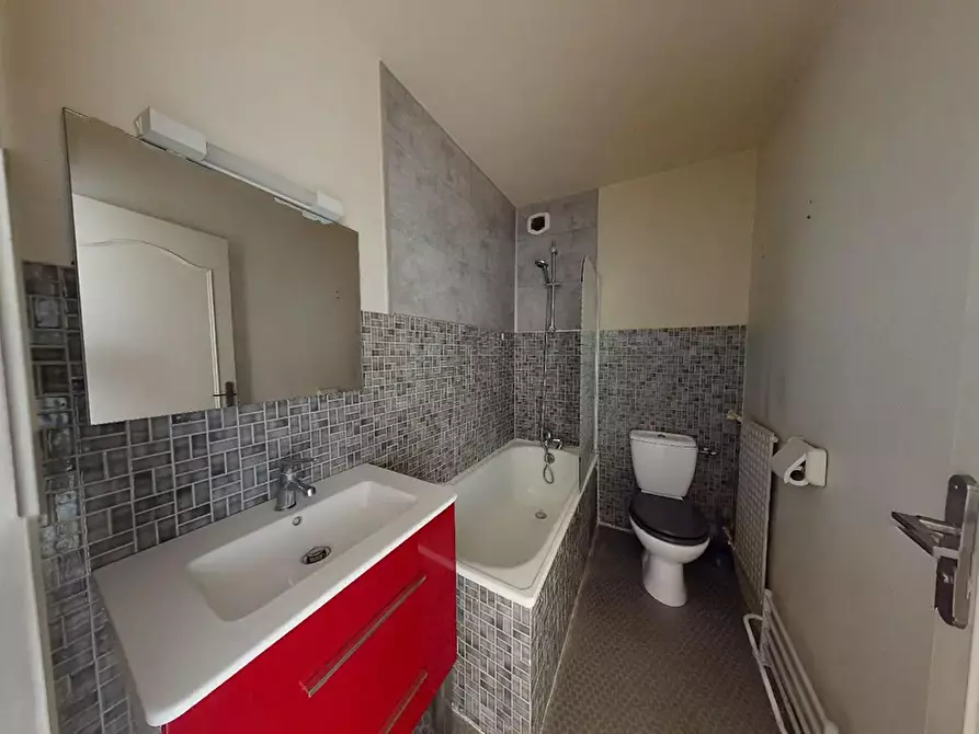 Immagine 7 di Appartamento in affitto  in Boulevard Berthelot a Clermont-Ferrand