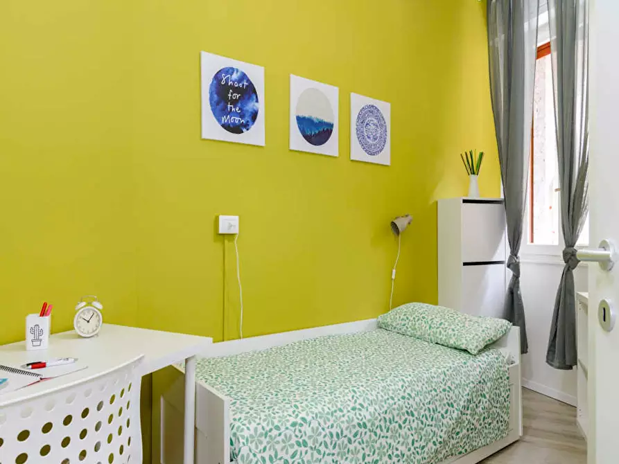 Immagine 1 di Camera in affitto  in Largo Cavalieri di Malta a Milano