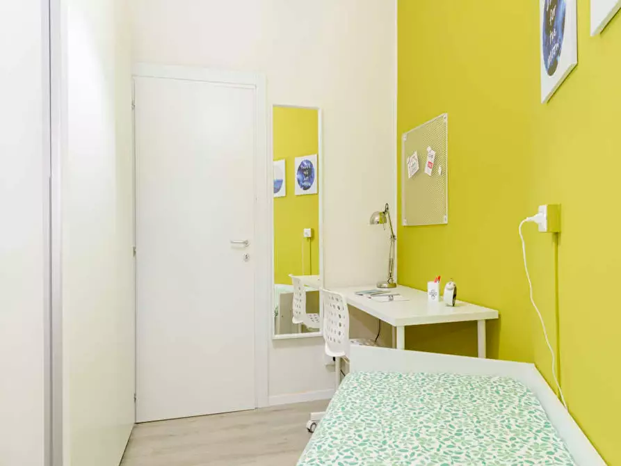 Immagine 4 di Camera in affitto  in Largo Cavalieri di Malta a Milano