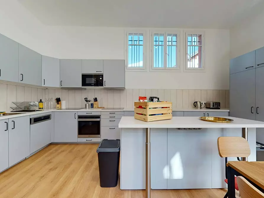 Immagine 9 di Camera in affitto  in Rue du Clos des Ermites a Suresnes