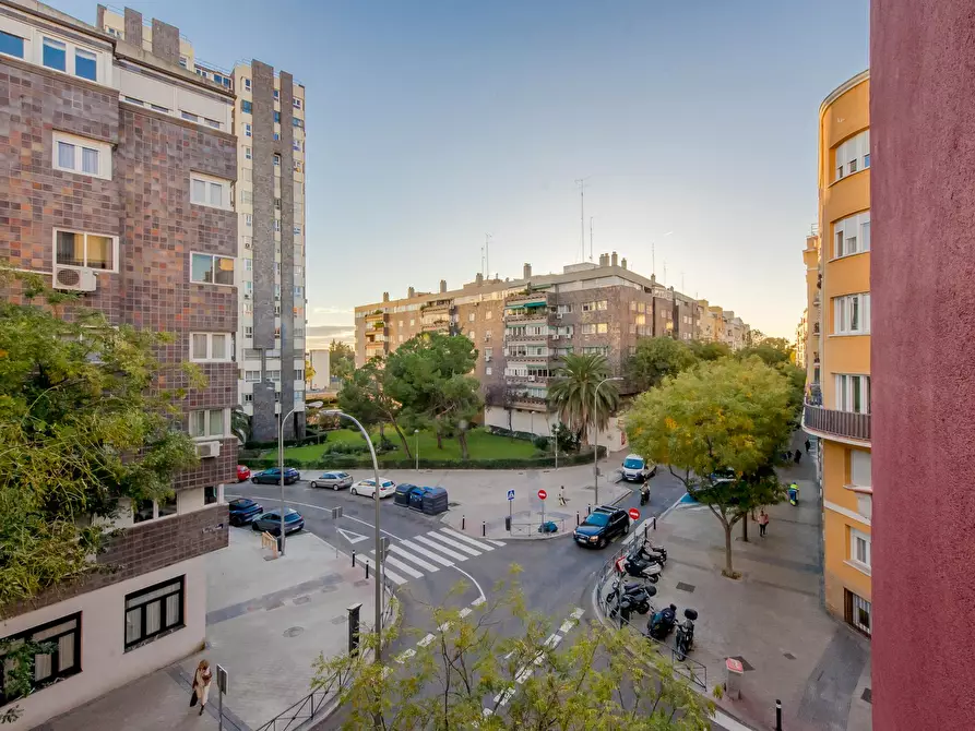 Immagine 6 di Camera in affitto  in Calle de Fernán González a Madrid