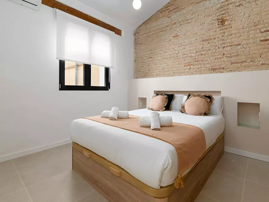 Immagine 2 di Appartamento in affitto  in Carrer Beat Nicolau Factor a Valencia