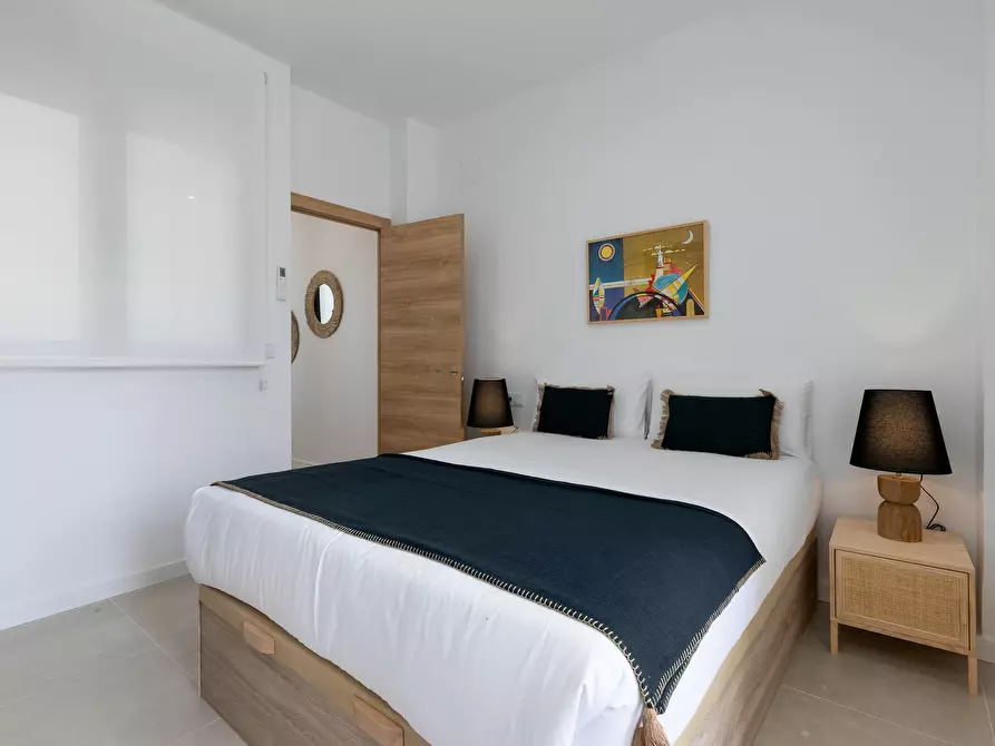 Immagine 2 di Appartamento in affitto  in Carrer Beat Nicolau Factor a Valencia