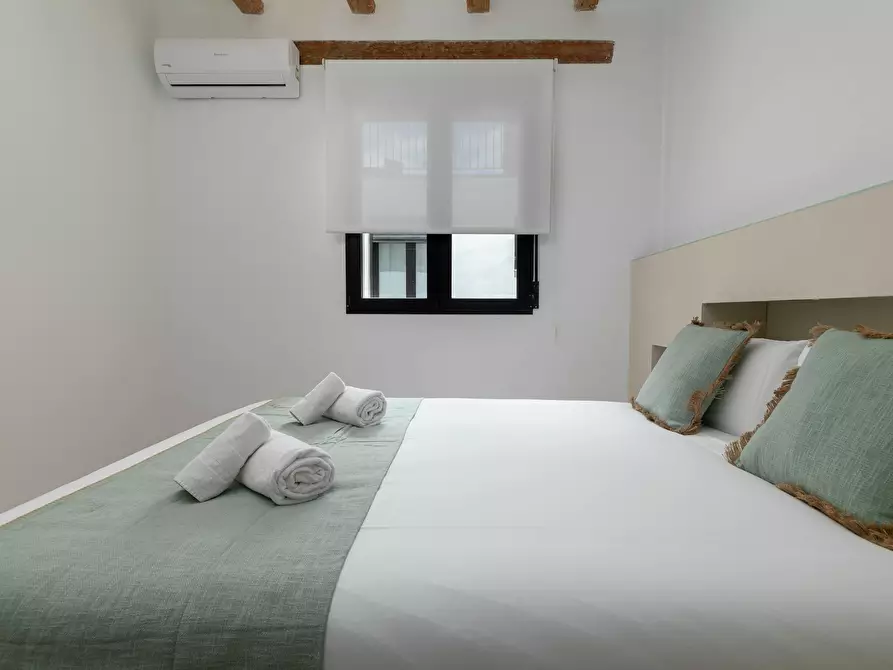 Immagine 4 di Appartamento in affitto  in Carrer Beat Nicolau Factor a Valencia