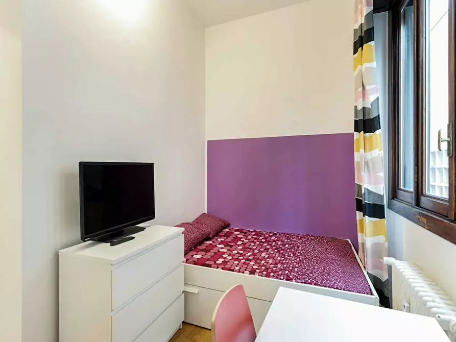 Immagine 3 di Camera in affitto  in Corso di Porta Vittoria a Milano