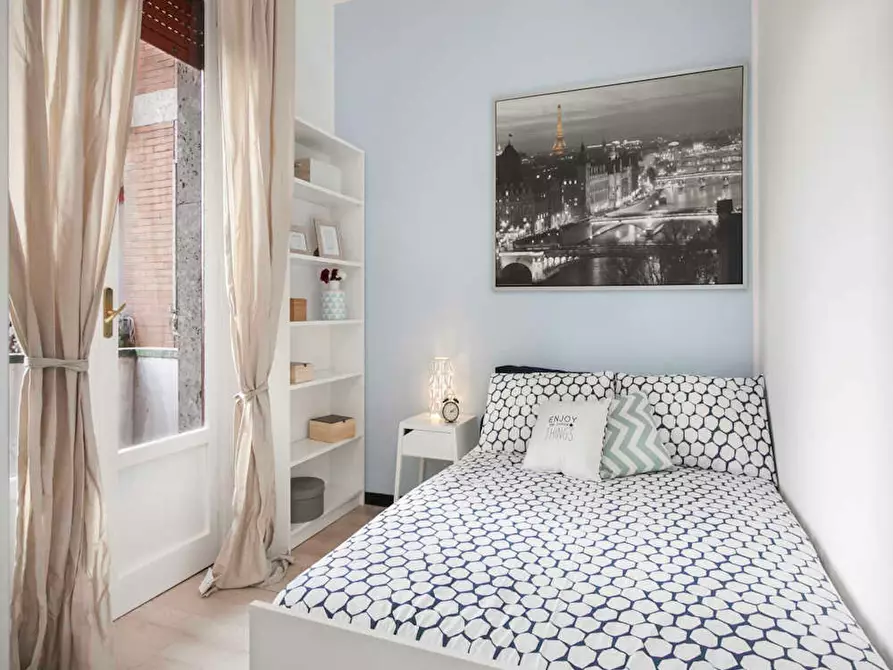 Immagine 3 di Camera in affitto  in Via Salvatore Barzilai a Milano