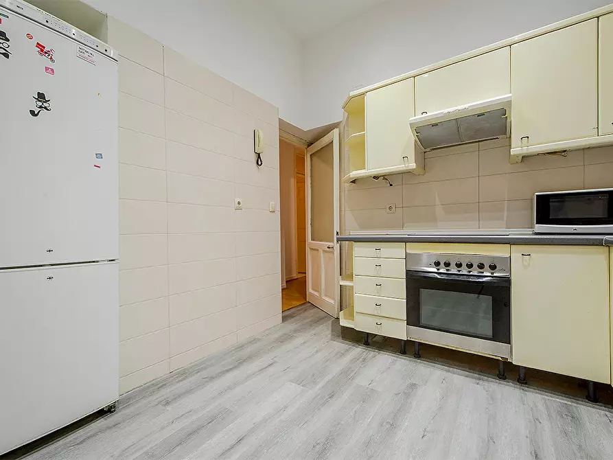 Immagine 10 di Camera in affitto  in Calle de Diego de León a Madrid