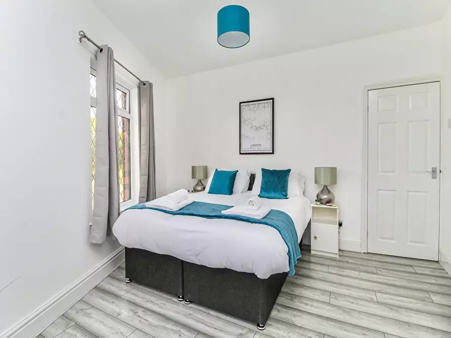 Immagine 2 di Casa indipendente in affitto  in Rutland Street a 