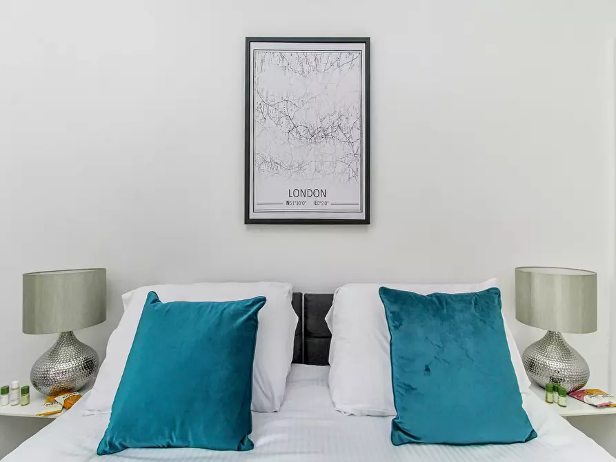 Immagine 3 di Casa indipendente in affitto  in Rutland Street a 