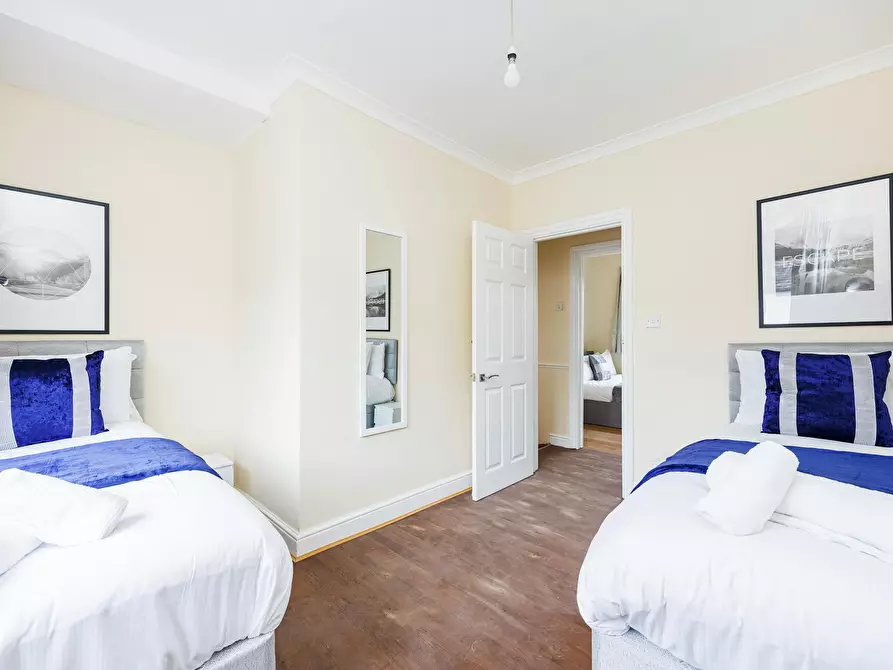 Immagine 7 di Casa indipendente in affitto  in Gloucester Road a Croydon