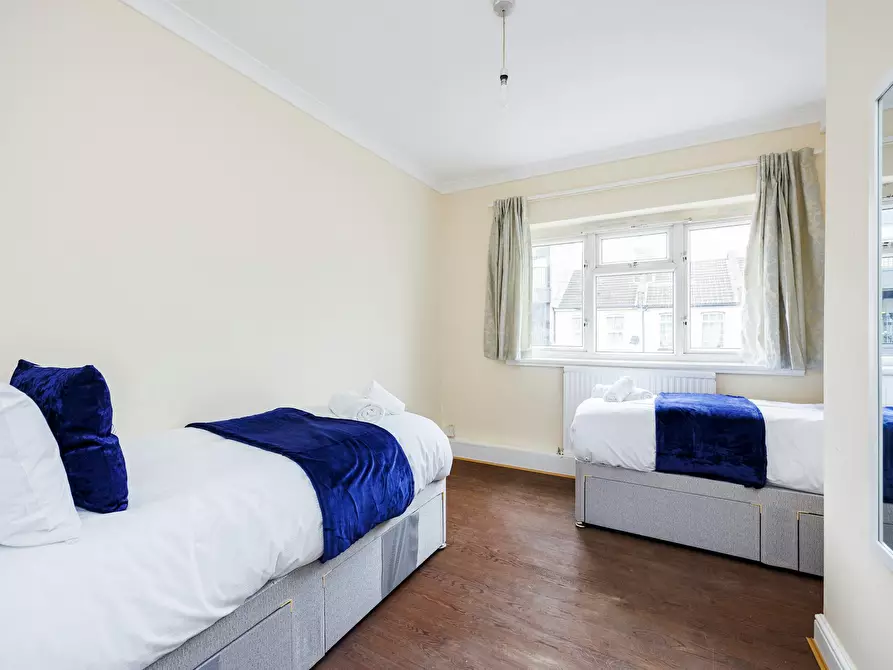 Immagine 6 di Casa indipendente in affitto  in Gloucester Road a Croydon