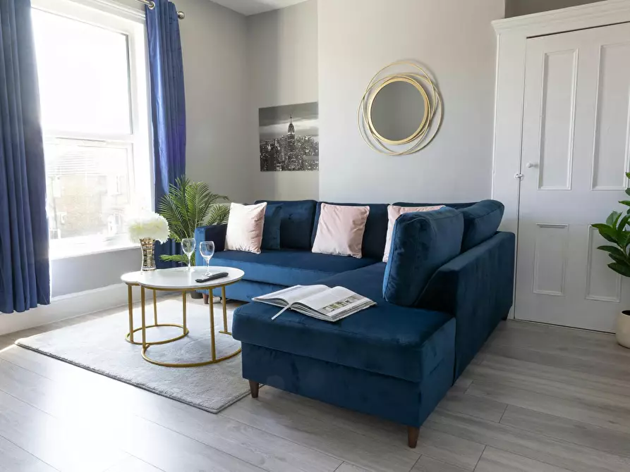 Immagine 3 di Casa indipendente in affitto  in Chalkwell Road a Sittingbourne