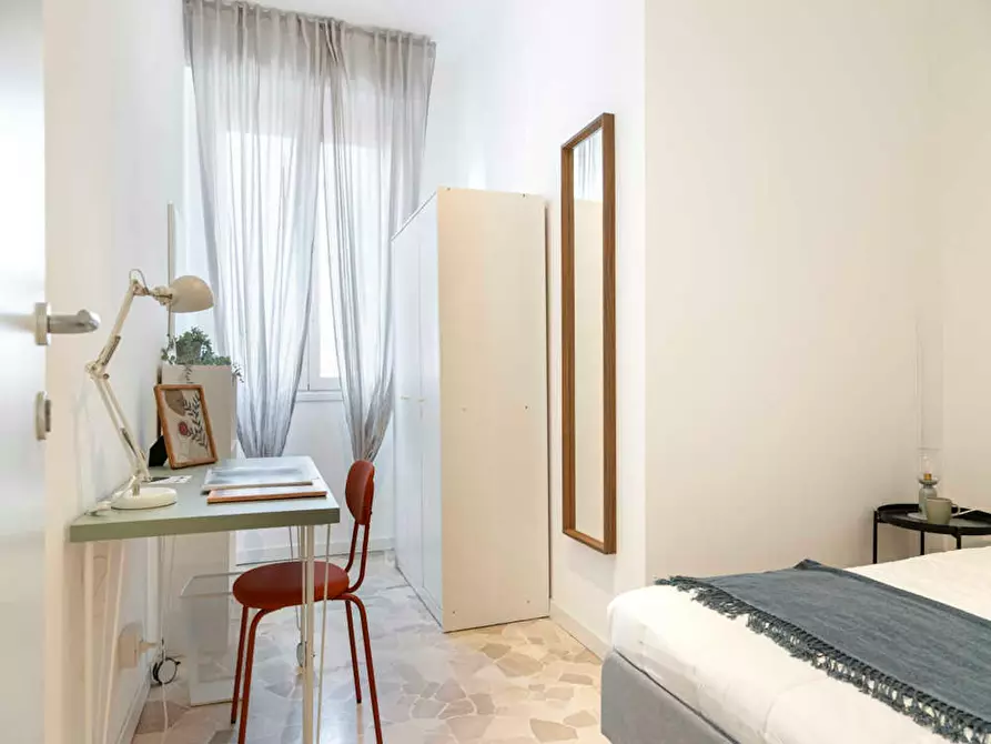 Immagine 4 di Camera in affitto  in Via Lorenteggio a Milano