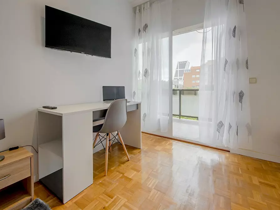 Immagine 2 di Camera in affitto  in Paseo de la Castellana a Madrid