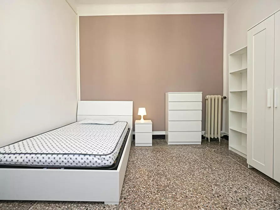 Immagine 5 di Camera in affitto  in Via San Bartolomeo degli Armeni a Genova