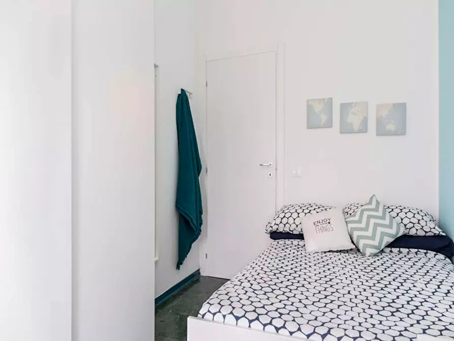 Immagine 3 di Camera in affitto  in Via Giuseppe Frua a Milano