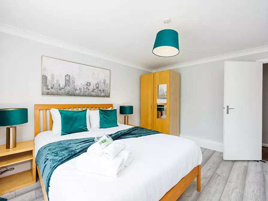 Immagine 10 di Appartamento in affitto  in Addiscombe Road a Croydon