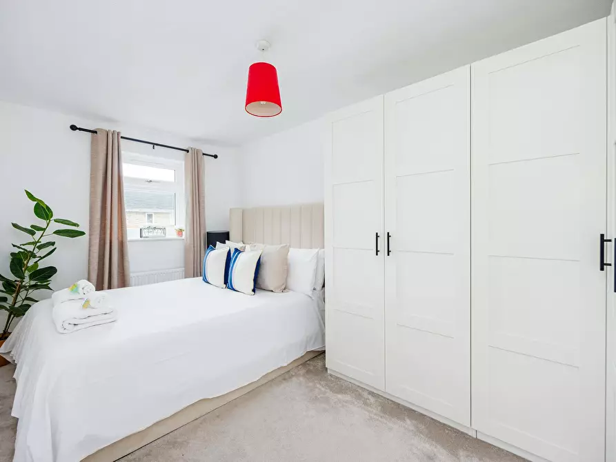 Immagine 10 di Casa indipendente in affitto  in Lymington Close a East Ham