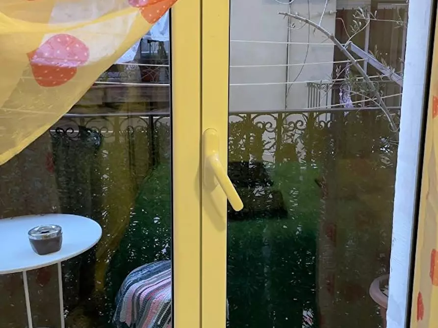 Immagine 6 di Appartamento in affitto  in Carrer de Sant Antoni Abat a Barcelona