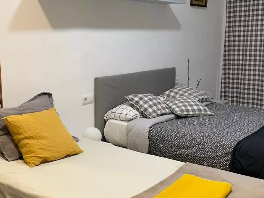 Immagine 5 di Appartamento in affitto  in Carrer de Sant Antoni Abat a Barcelona