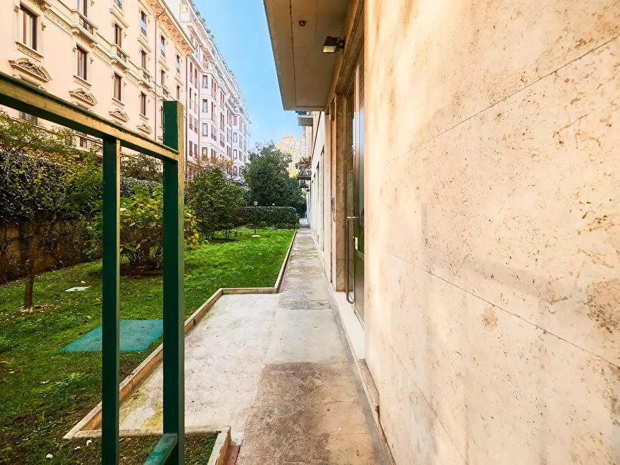 Immagine 3 di Appartamento in affitto  in Via Mario Pagano a Milano