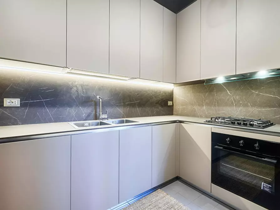 Immagine 8 di Appartamento in affitto  in Via Mario Pagano a Milano