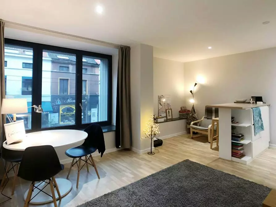 Immagine 1 di Appartamento in affitto  in Chaussée de Charleroi a Saint-Gilles
