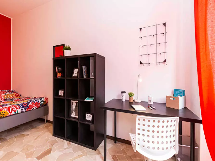 Immagine 6 di Camera in affitto  in Via Raffaello Bertieri a Milano