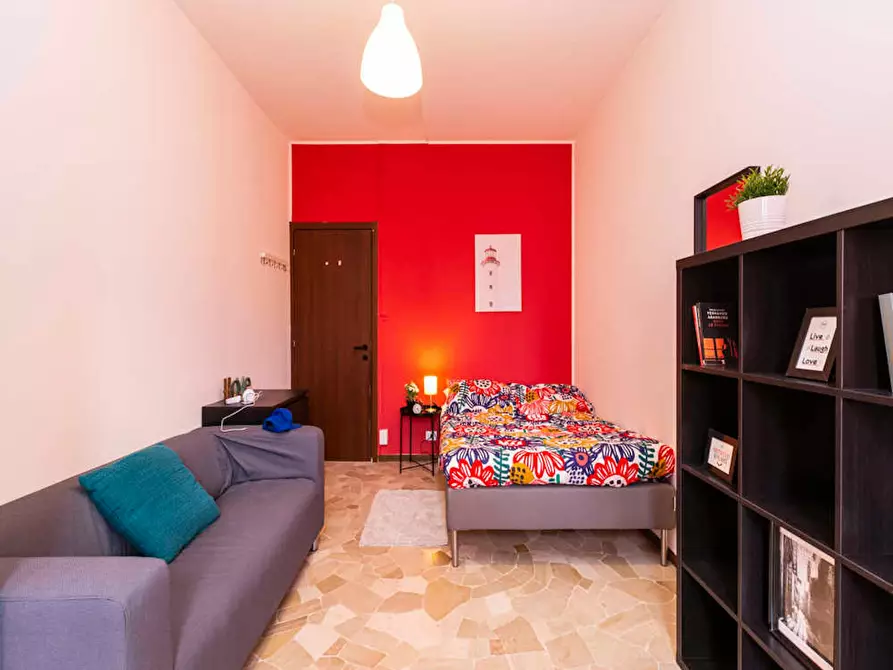 Immagine 5 di Camera in affitto  in Via Raffaello Bertieri a Milano