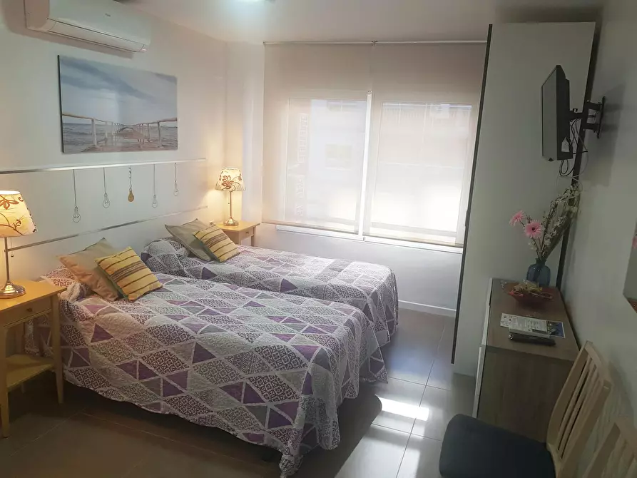 Immagine 6 di Appartamento in affitto  in Carrer Pedro Aleixandre a Valencia
