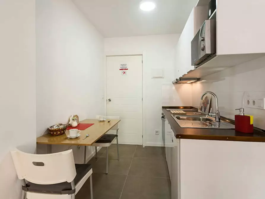Immagine 3 di Appartamento in affitto  in Carrer Pedro Aleixandre a Valencia
