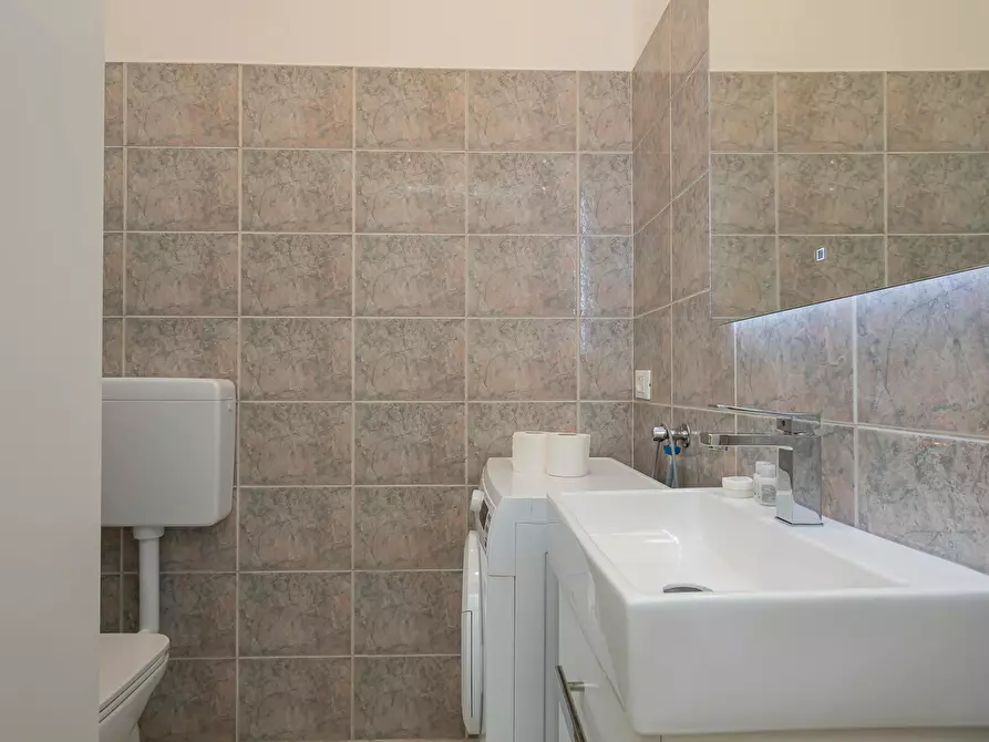 Immagine 10 di Appartamento in affitto  in Via Accademia a Milano