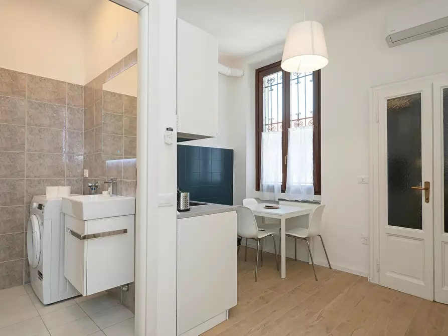 Immagine 9 di Appartamento in affitto  in Via Accademia a Milano