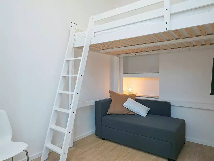 Immagine 7 di Appartamento in affitto  in Via Accademia a Milano